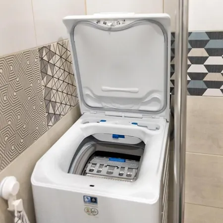 Charming 1 Bedroom In Superb Location Free Parking דירה