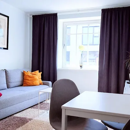 Charming 1 Bedroom In Superb Location Free Parking Reval