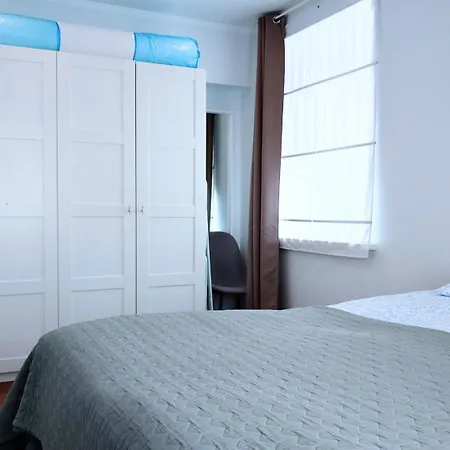 דירה Charming 1 Bedroom In Superb Location Free Parking