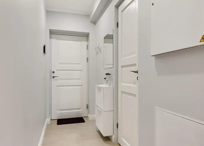 Charming 1 Bedroom In Superb Location Free Parking 아파트 *