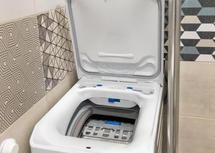 Charming 1 Bedroom In Superb Location Free Parking Apartman