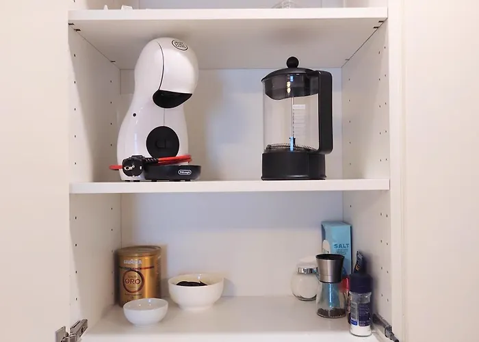 Charming 1 Bedroom In Superb Location Free Parking Appartement *