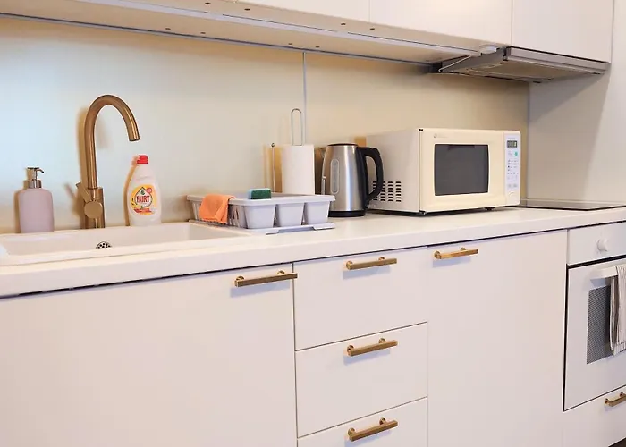 Charming 1 Bedroom In Superb Location Free Parking Apartamento