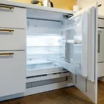 Charming 1 Bedroom In Superb Location Free Parking Appartamento