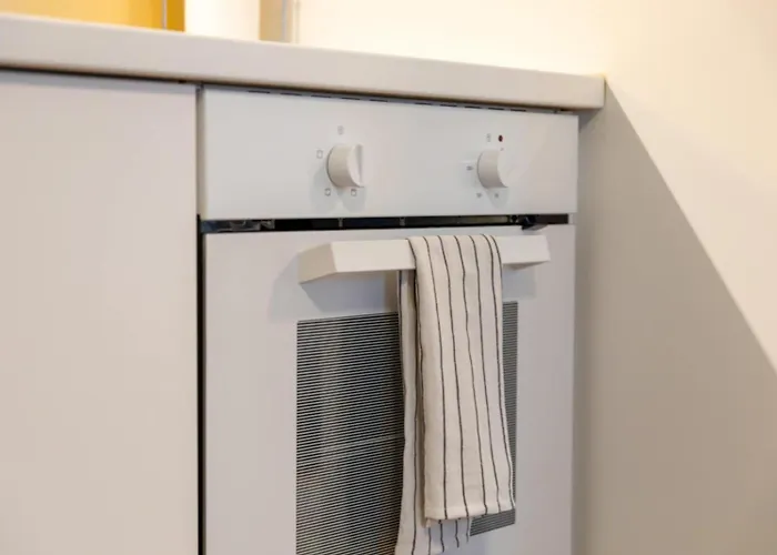 Charming 1 Bedroom In Superb Location Free Parking טאלין